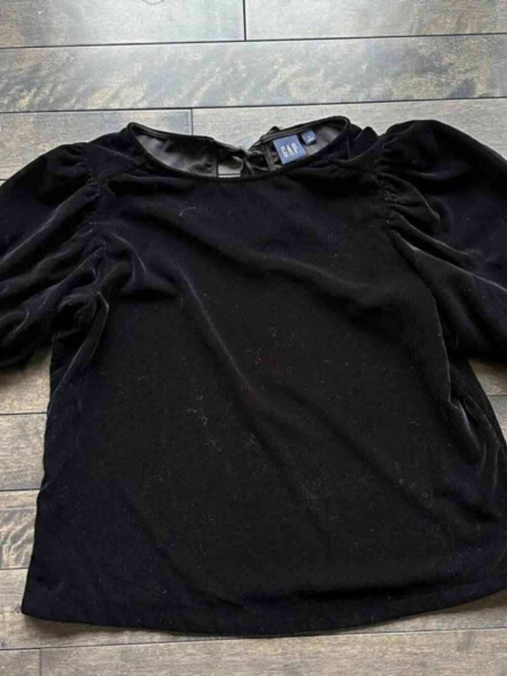 GAP Velvet Puff Sleeve Top